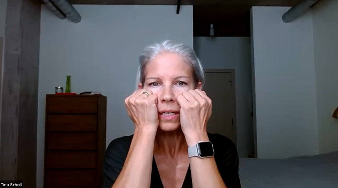 Tina Scholl conducting Face Yoga online class